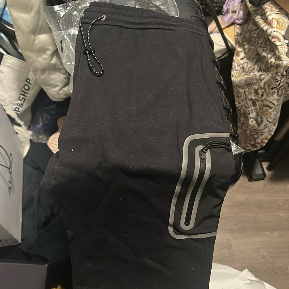 Bonobos Men’s Black Fleece Joggers